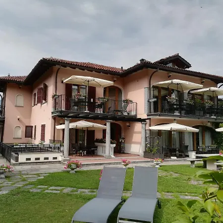 Margherita With Pool & Hydromassage Apartmanhotel 3*