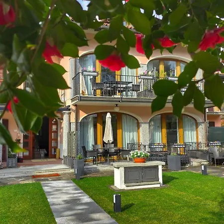Margherita With Pool & Hydromassage Apartmanhotel