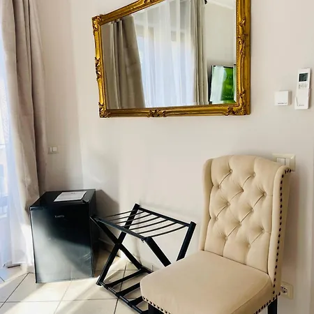 Ξενοδοχείο με διαμερίσματα Margherita With Pool & Hydromassage 3*
