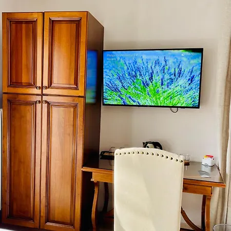 Margherita With Pool & Hydromassage 3* 카노비오