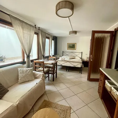 Margherita With Pool & Hydromassage Apartmanhotel
