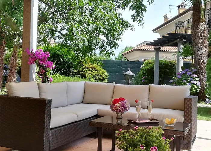 Margherita With Pool & Hydromassage Apart Otel 3*