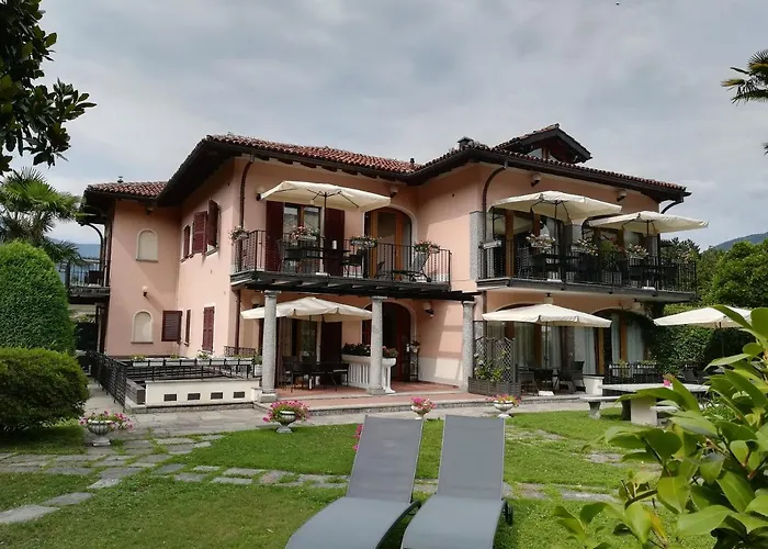 Margherita With Pool & Hydromassage Apartmanhotel 3*