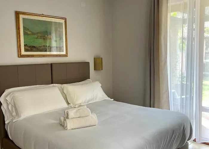 Margherita With Pool & Hydromassage 3* Cannobio